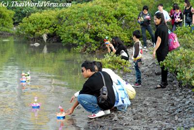 Loy Krathong festival