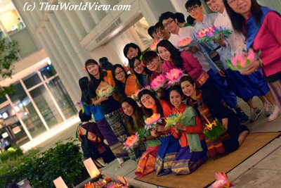 Loy Krathong festival