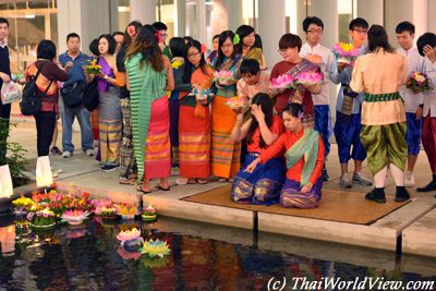 Loy Krathong festival