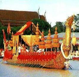 Royal barge Suphannahong