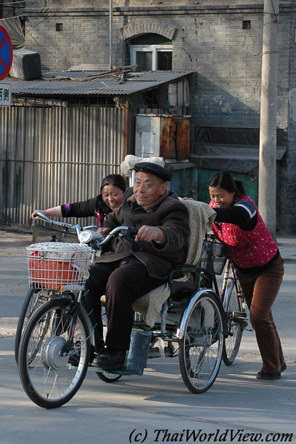Helping each other - Beijing