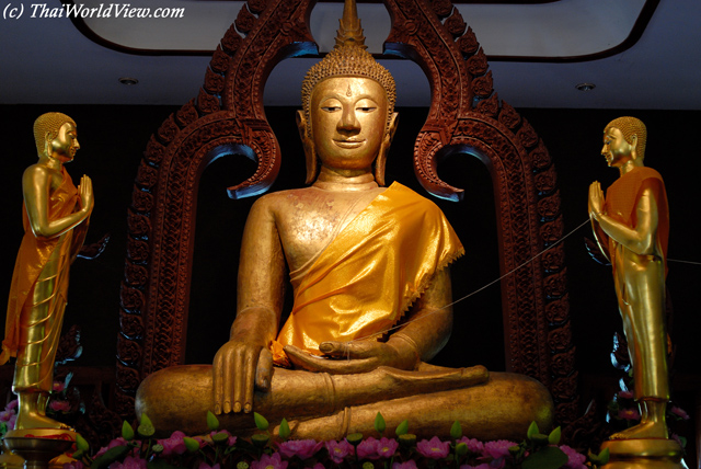 Buddha statue - Ubon Ratchathani