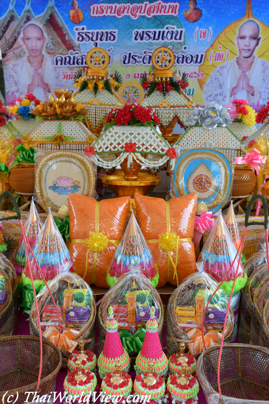 Offerings - Nakhon Pathom