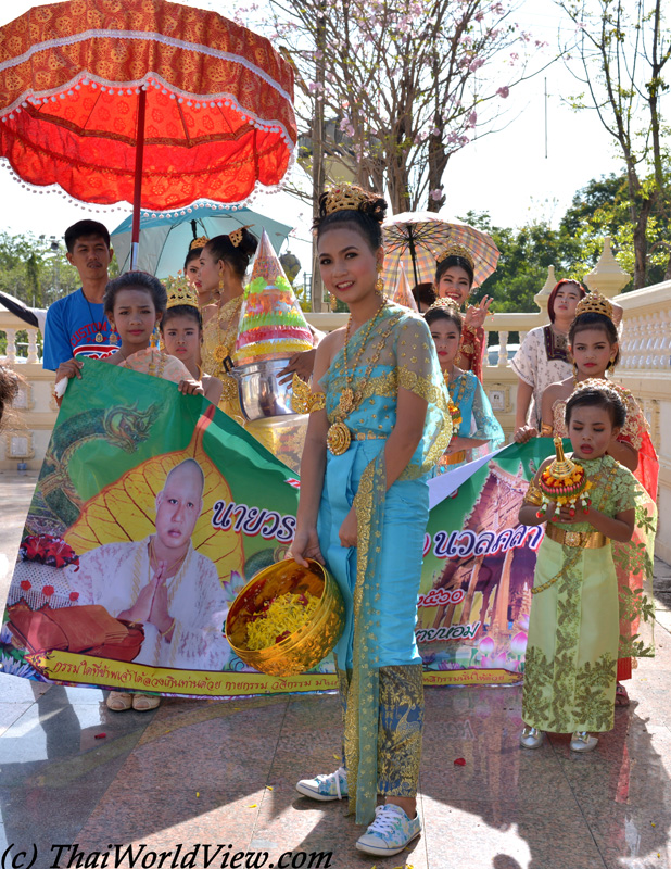 Festive parade - Nakhon Pathom