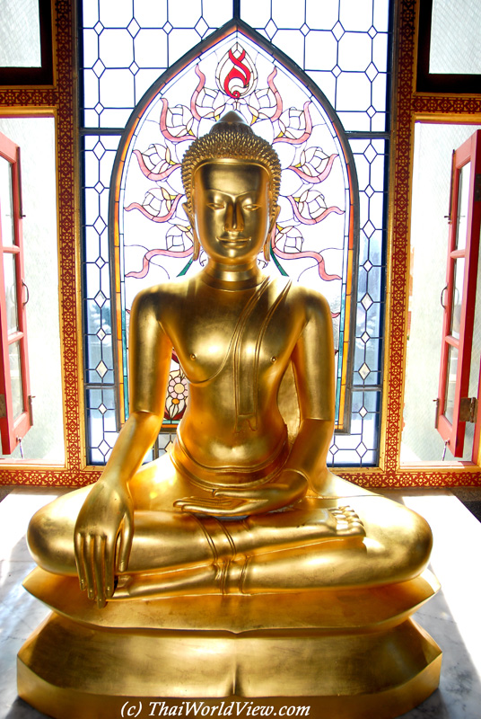 Phra Mahathat Chedi Phakdi Prakat - Bang Saphan