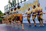 Thai performers