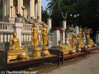 Monks' bowls