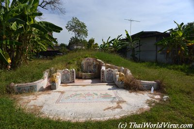 Chinese cemetary