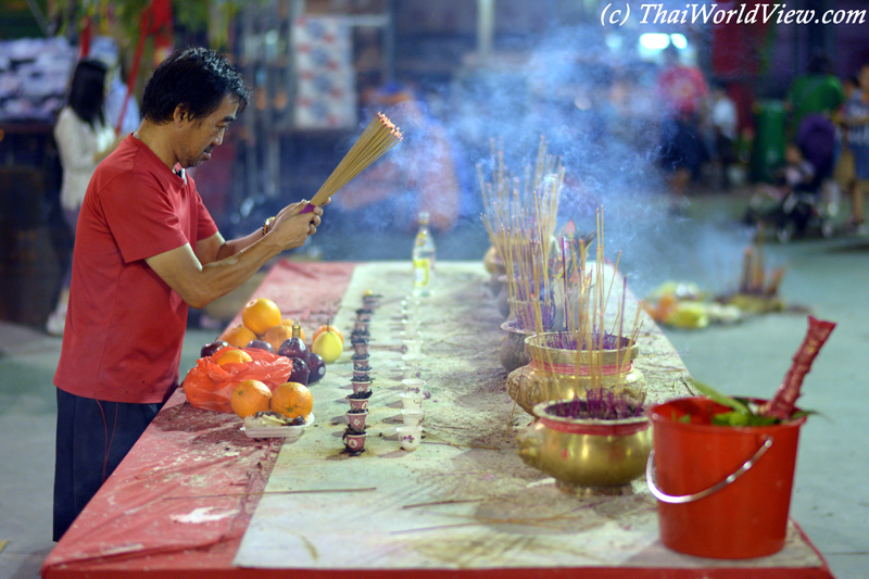 Paying respect - Hungry ghost festival