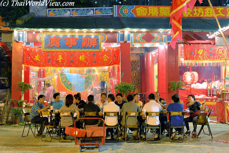 Diner - Hungry ghost festival