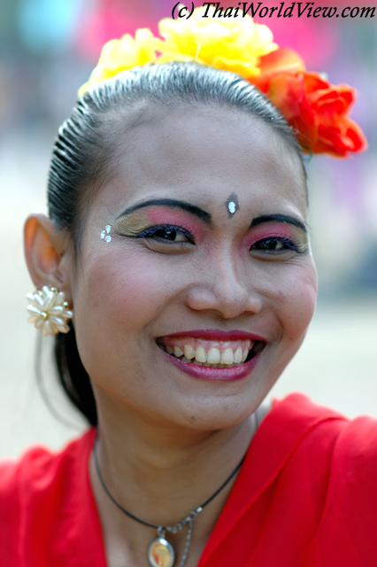 Indonesian dancer - CauseWay Bay district