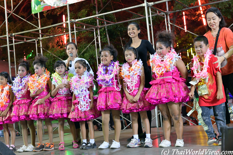 Children contest - Wat Sam Krabue Phueak