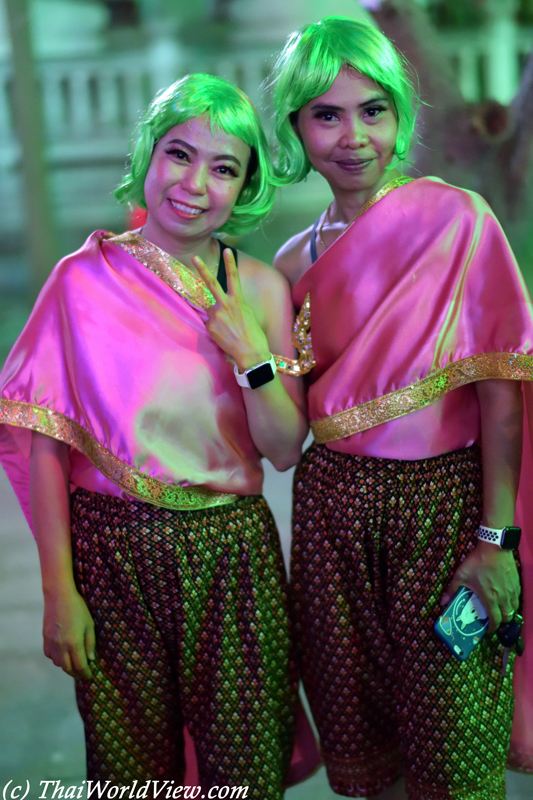 Dance performers - Wat Sam Krabue Phueak