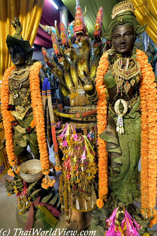 Deities statues - Wat Sawang Arom