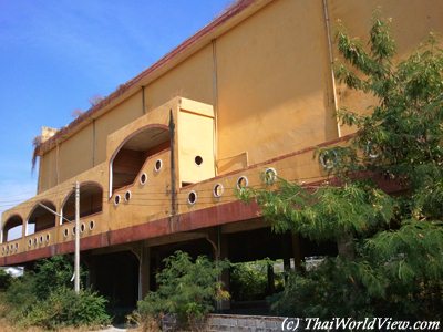 Kamphaeng Saen Rama theater